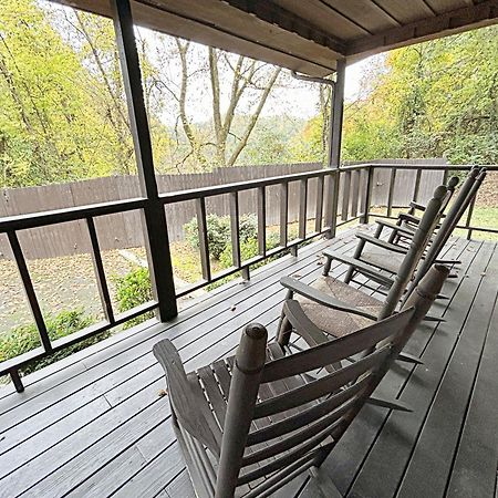 Tucked Away Cabin بيدجن فورج المظهر الخارجي الصورة