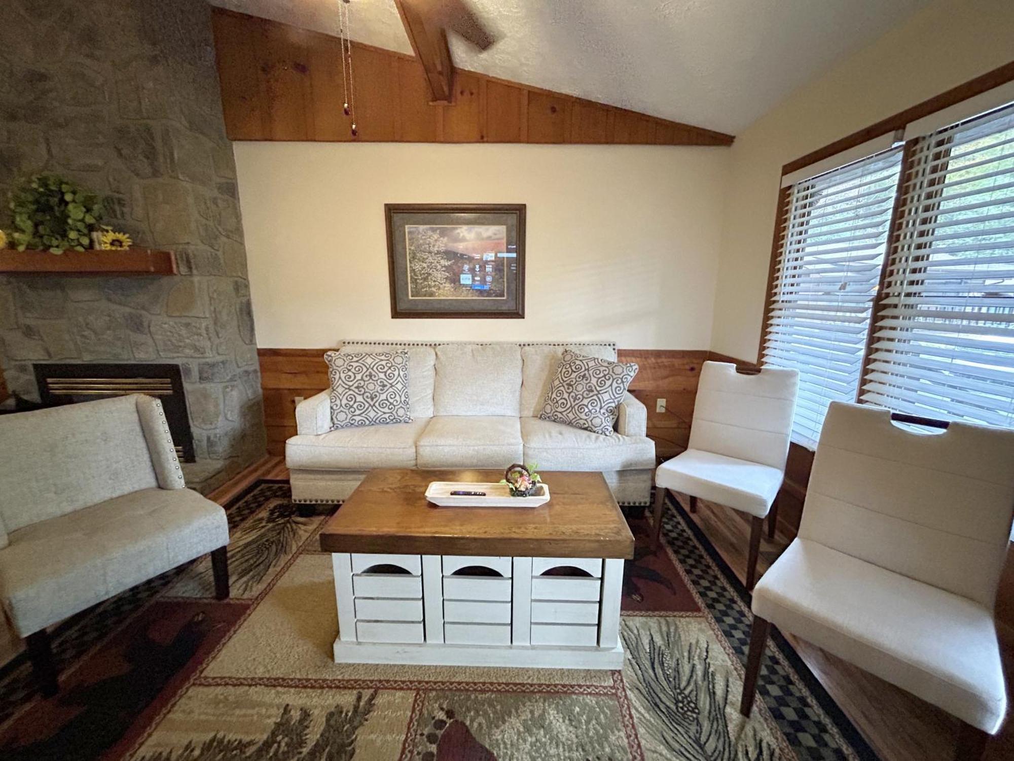 Tucked Away Cabin بيدجن فورج المظهر الخارجي الصورة